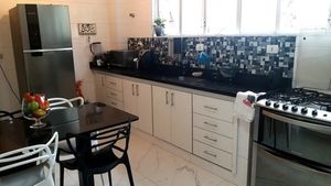 Image 3 - 896673