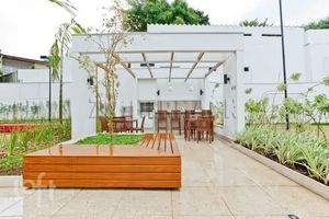 Image 3 - 896674