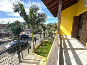 Image 9 - 896676