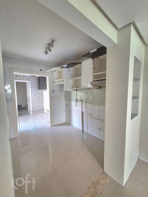 Image 6 - 896678