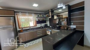 Image 14 - 896680