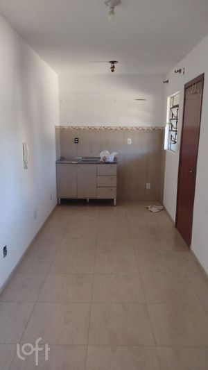 Image 6 - 896682