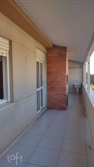 Image 12 - 896682