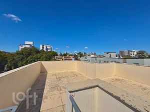 Image 13 - 896682