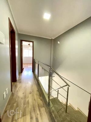 Image 9 - 896686