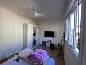 Image 8 - 896687