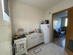 Image 4 - 896687