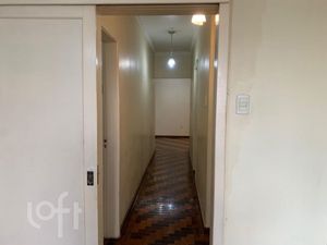 Image 6 - 896696