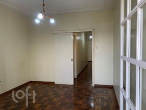 Image 5 - 896696