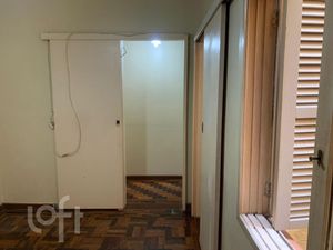 Image 29 - 896696