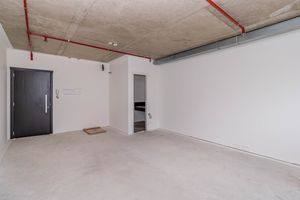 Image 4 - 896697