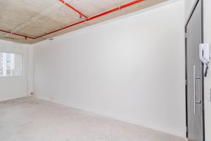 Image 9 - 896697