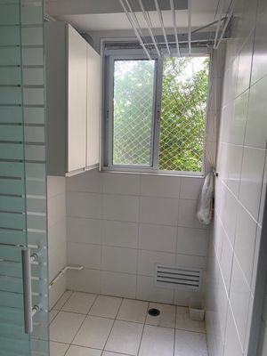 Image 14 - 896698