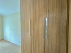 Image 7 - 896708