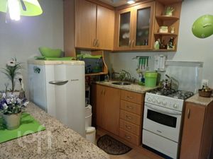 Image 4 - 896709