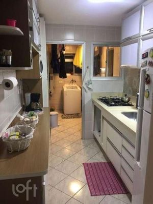 Image 5 - 896710