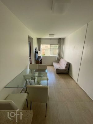 Image 19 - 896714