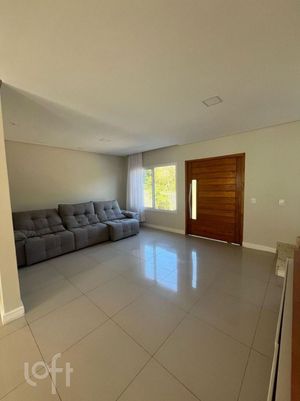 Image 3 - 896716
