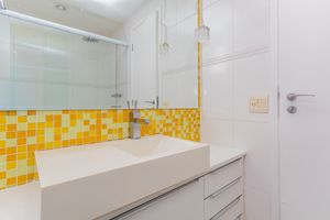 Image 34 - 896723