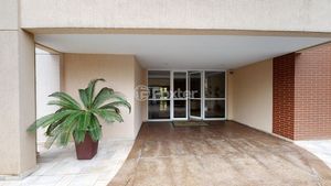 Image 4 - 896723
