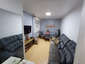Image 1 - 896724
