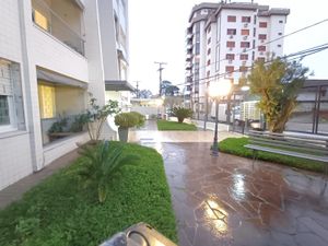 Image 33 - 896724