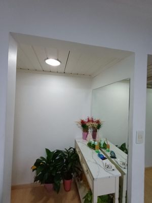 Image 7 - 896724