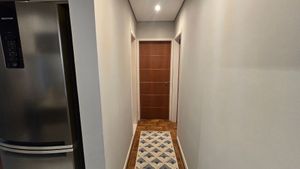 Image 11 - 896740