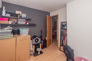 Image 13 - 896789