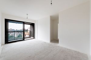 Image 1 - 896794