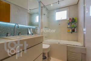 Image 7 - 896796