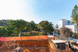 Image 18 - 896797