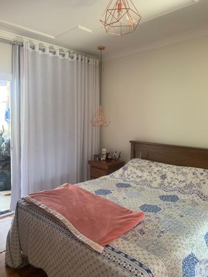 Image 19 - 896807