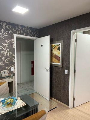 Image 8 - 896809