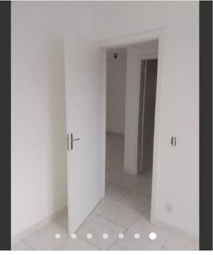 Image 3 - 896810
