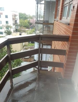Image 8 - 896810