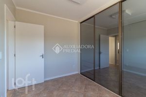 Image 8 - 896814