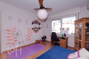 Image 13 - 896815