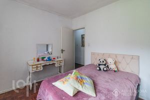 Image 13 - 896819