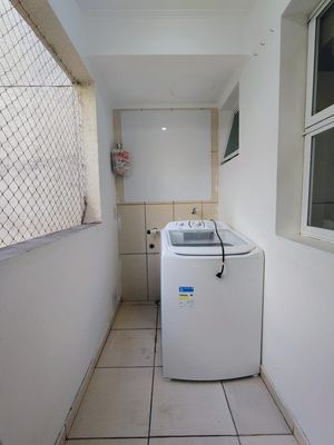 Image 20 - 896822