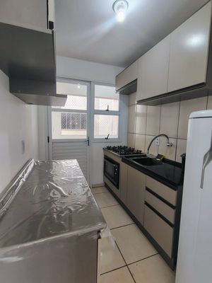 Image 3 - 896822