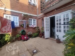 Image 8 - 896827