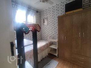 Image 12 - 896827