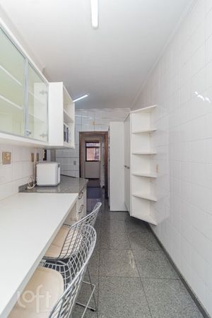 Image 33 - 896829
