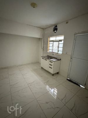Image 8 - 896833