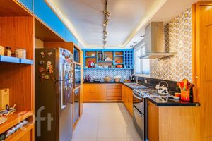 Image 9 - 896835