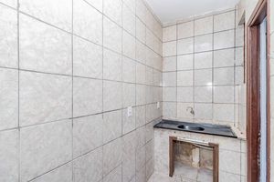 Image 11 - 896837