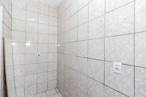Image 13 - 896837