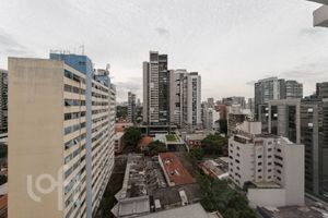 Image 10 - 896840