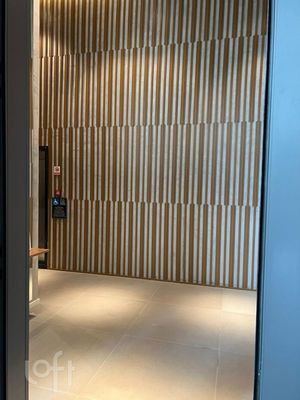 Image 6 - 896845